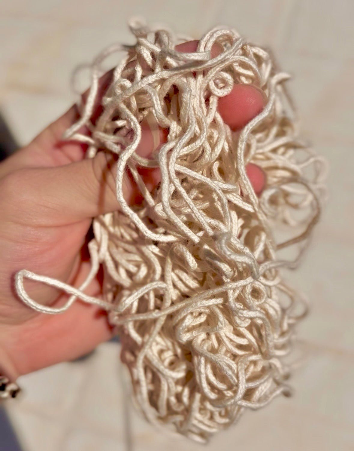 Mèche en coton pour bougie : pourquoi est-elle importante ? - BCANDLES